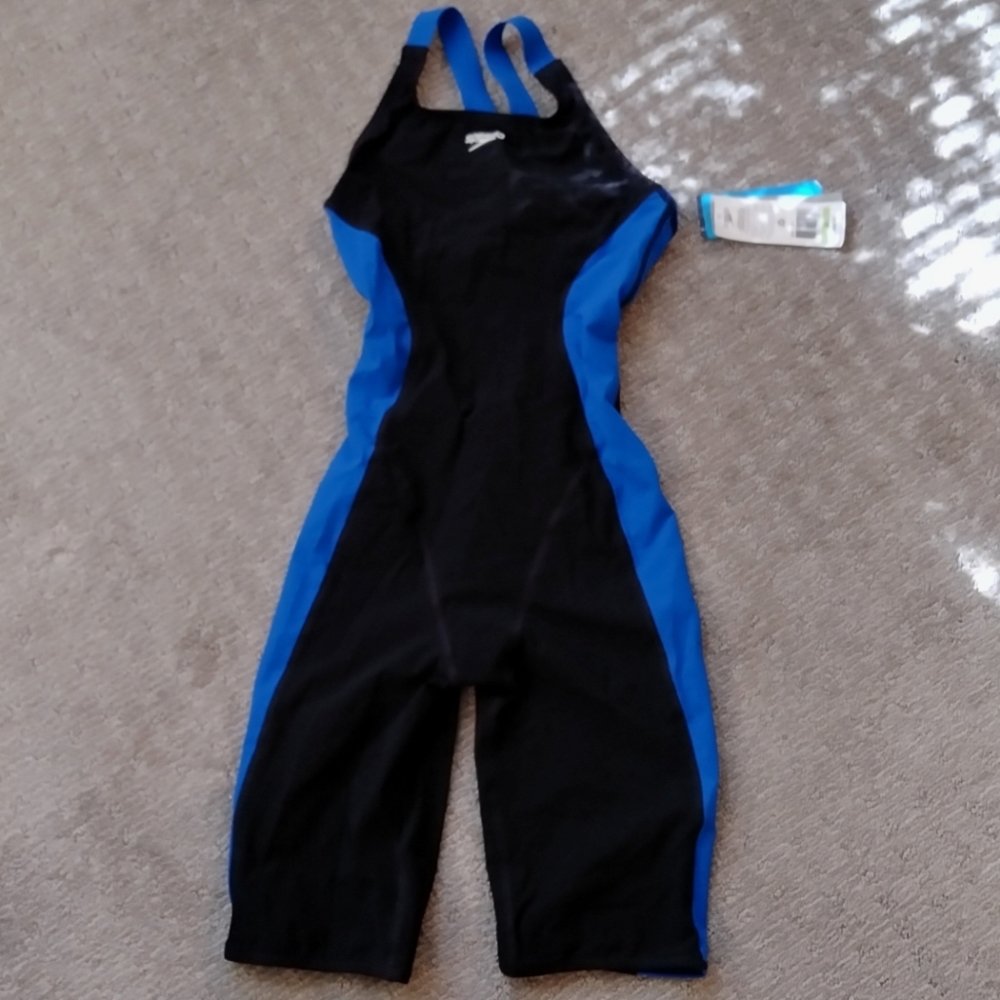 NWT Speedo Black Saphire Powerplus One Piece with Legs 30